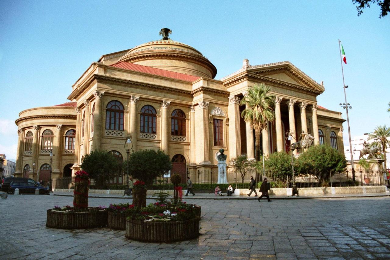 Garibaldi Rooms 29 - Piazza Marina A Palermo - In Pieno Centro. Exterior foto
